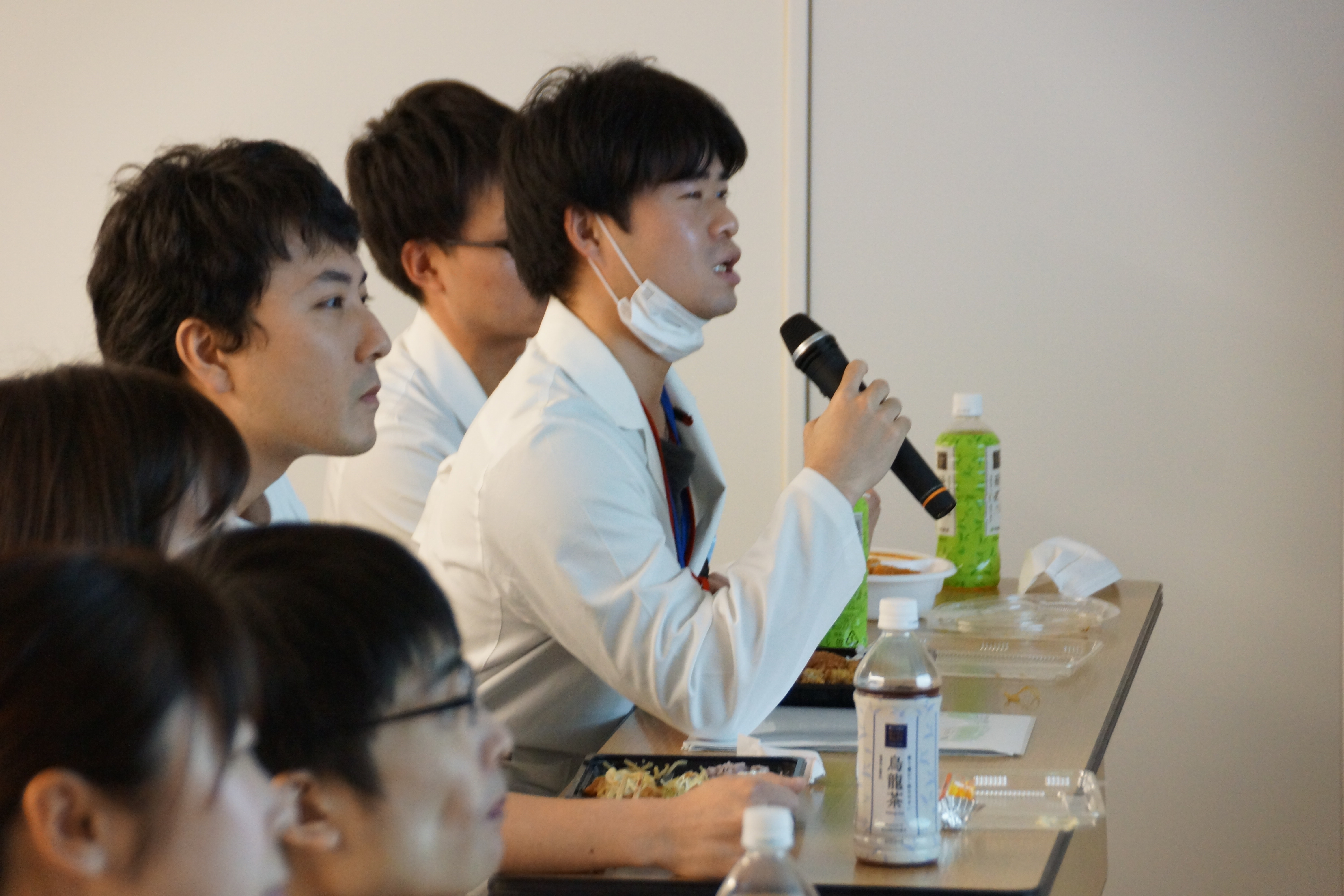救急部カンファレンス！！ の様子